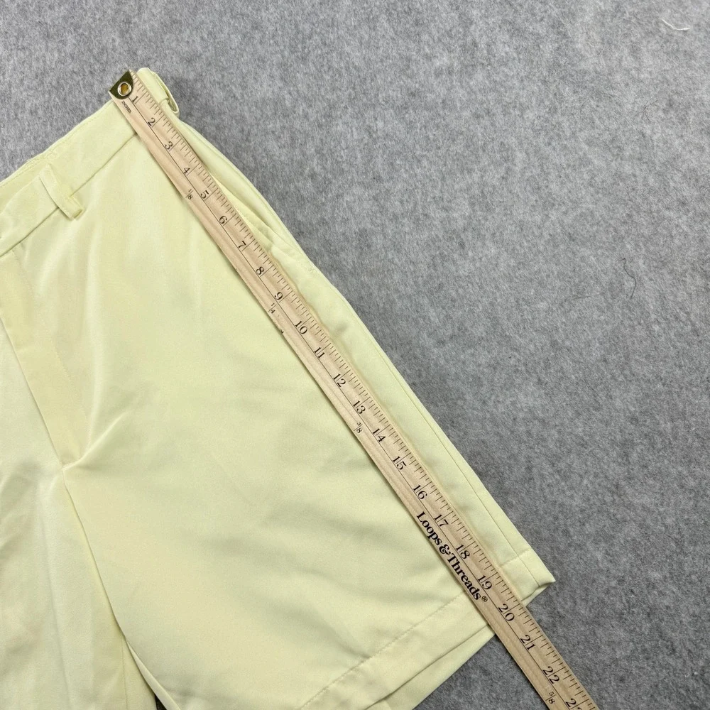Haggar‎ Men's Shorts 32 Light/Butter Yellow Flat Front Casual Summer